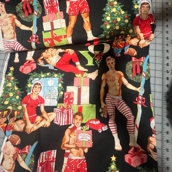 4 yards Christmas cotton fabric Holiday inspirations all i want for Christmas - Picture 6 of 7